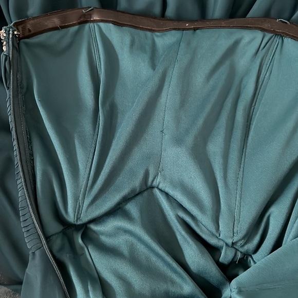 JS Boutique gown - Picture 11 of 12